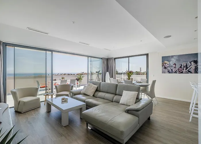 Luxury Penthouse Pedro - The View شقة فوينخيرولا